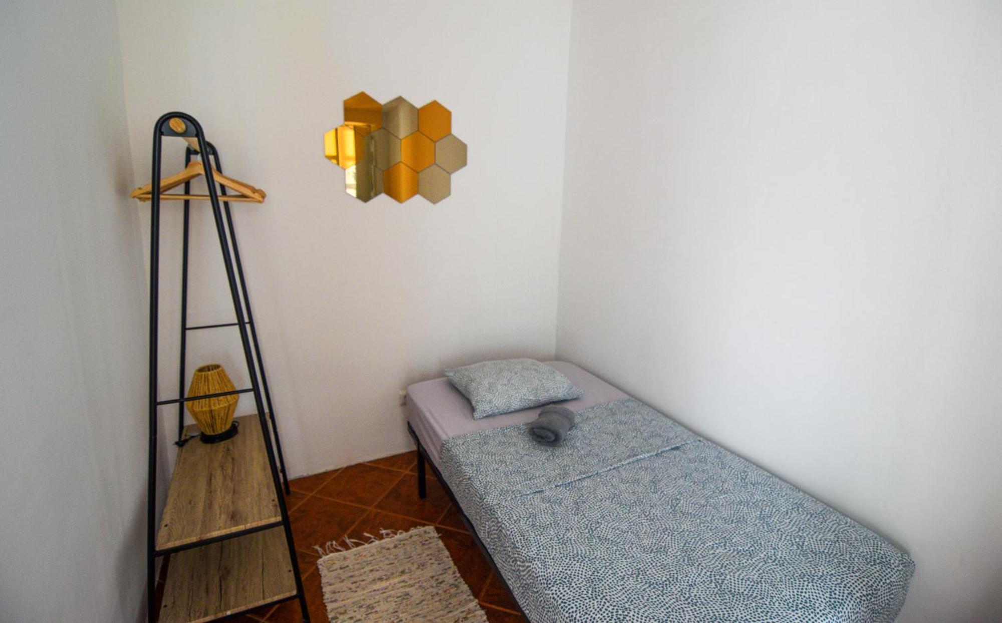 Shared Apartment With Bright Private Patio In Lisboa Exterior foto